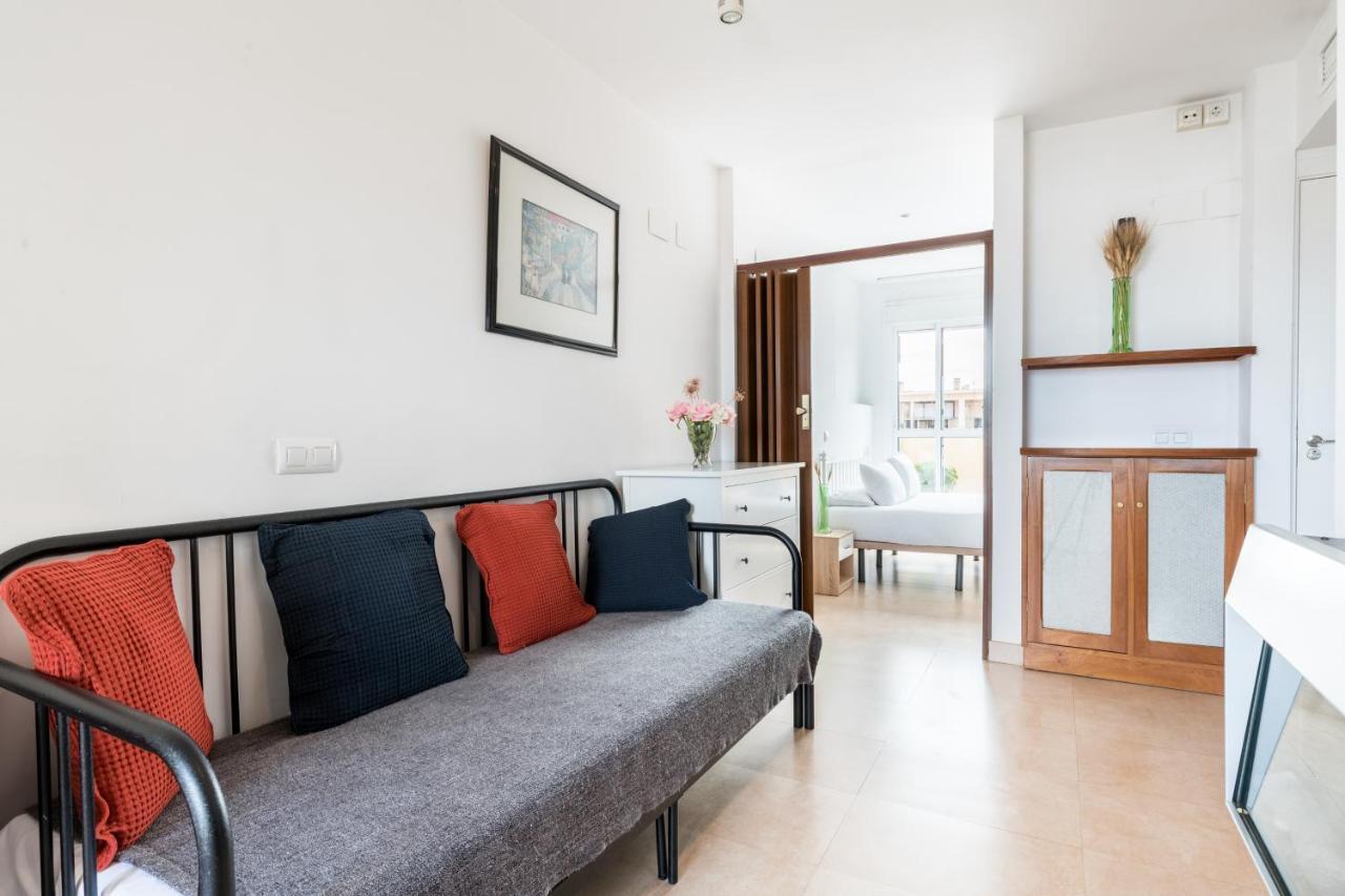 Holi-Rent Apartamento Resitur 塞维利亚 外观 照片